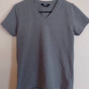 GEAR FOR SPORTS grey t-shirt - Medium